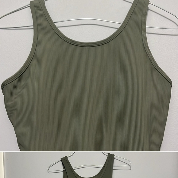 Halara green dress with shelf bra - Picture 2 of 4